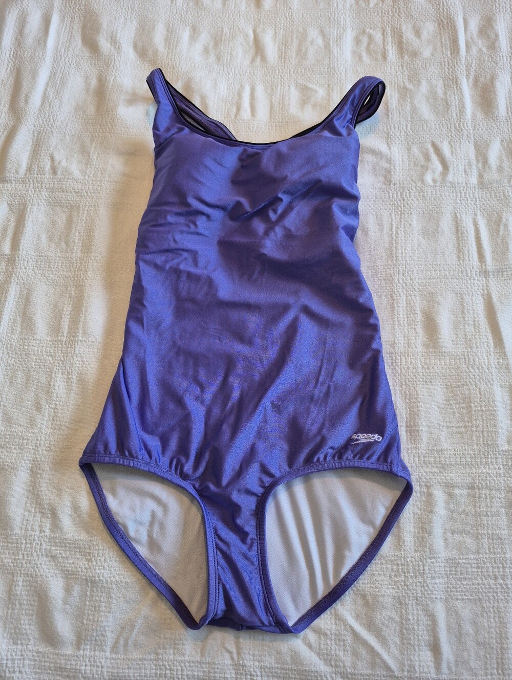 Speedo women's size 10 purple 1 piece swim suit EUC, has hydro bra